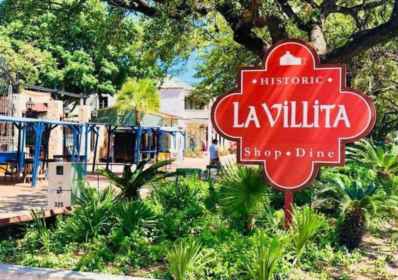 Downtown View Cozy 2Br1Ba Home Sleeps 8 San Antonio Exteriér fotografie
